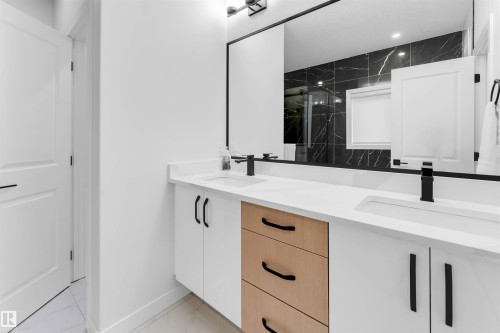 403 Pine Point, Leduc, AB 