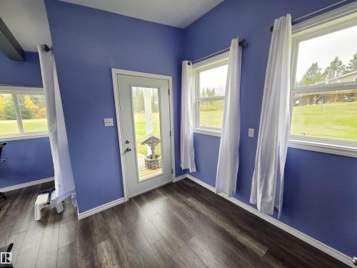 Interior Guest House - 9131 Township Road 554, Rural St. Paul County, AB 