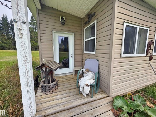 Front Entrance of Guest House - 9131 Township Road 554, Rural St. Paul County, AB 