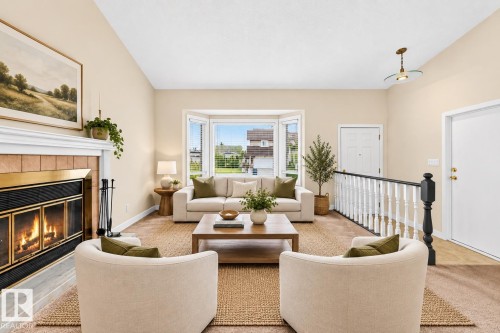 Living room - 7307 152C Avenue Nw, Edmonton, AB 