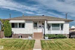 8816 131A Avenue NW  Edmonton, AB T5E 0X2