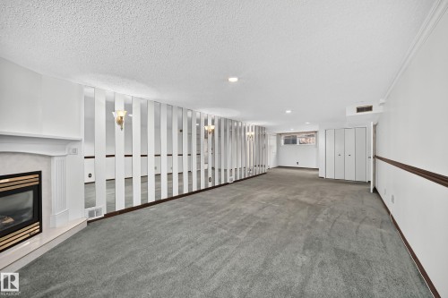 8816 131A Avenue Nw, Edmonton, AB 
