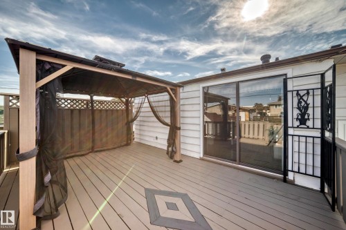 8816 131A Avenue Nw, Edmonton, AB 