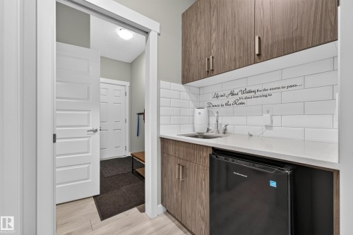 20503 99 Avenue Nw, Edmonton, AB 