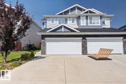 3885 ROBINS Crescent NW  Edmonton, AB T5S 0M8
