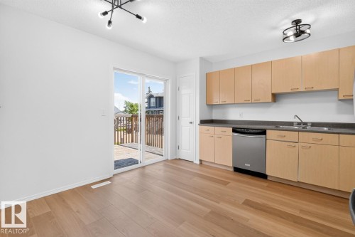 #18 15128 22 St Nw, Edmonton, AB 