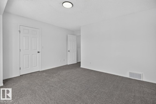 #18 15128 22 St Nw, Edmonton, AB 