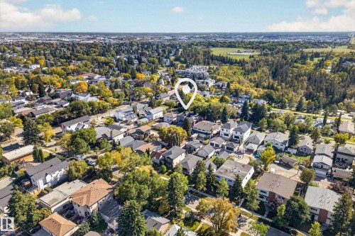 8922 77 Avenue Nw, Edmonton, AB 
