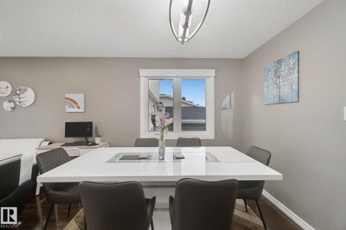 18525 86A Avenue Nw, Edmonton, AB 