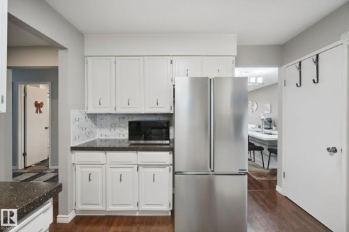 18525 86A Avenue Nw, Edmonton, AB 