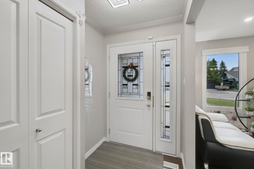 18525 86A Avenue Nw, Edmonton, AB 