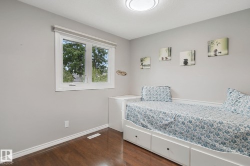 18525 86A Avenue Nw, Edmonton, AB 