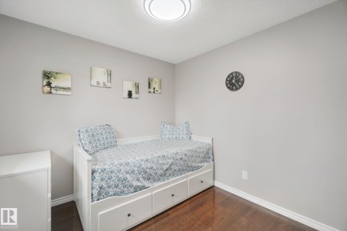 18525 86A Avenue Nw, Edmonton, AB 