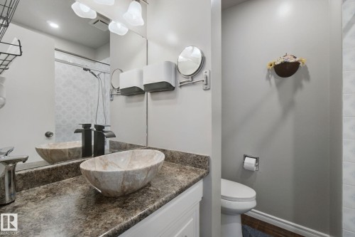 18525 86A Avenue Nw, Edmonton, AB 