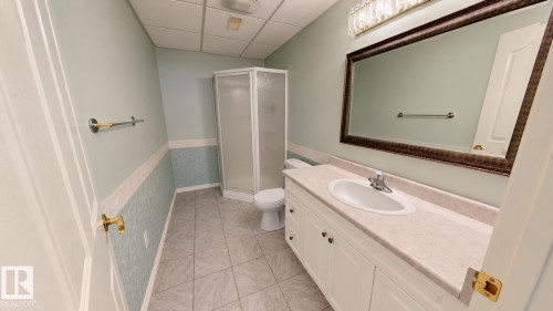 #323 Ravine Villas, Leduc, AB 