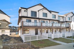 2718 Alces Way SW Edmonton, AB T6X 3L5