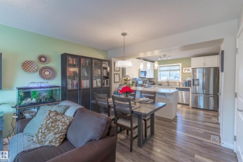 565 Chappelle Drive Sw, Edmonton, AB 