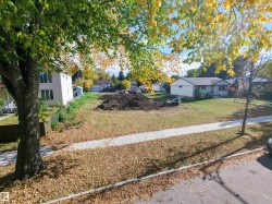 12421 79 Street NW  Edmonton, AB T5B 2M2