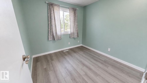 3637 30 Avenue Nw, Edmonton, AB 