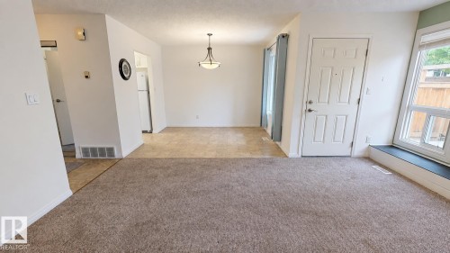 3637 30 Avenue Nw, Edmonton, AB 