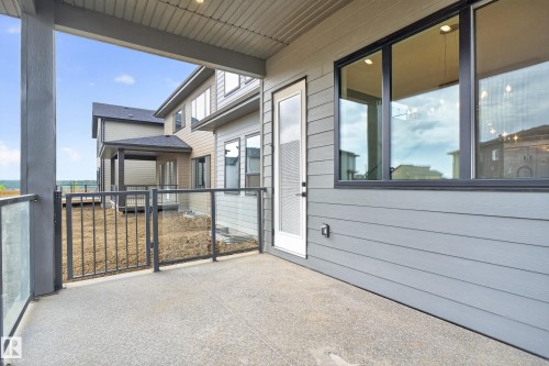 7662 Kimiwan Crescent Sw, Edmonton, AB 