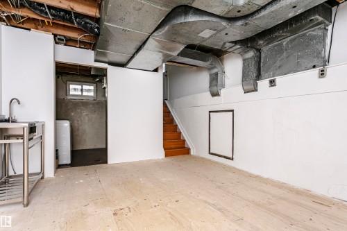 Additional content - 7204 92B Avenue Nw, Edmonton, AB 
