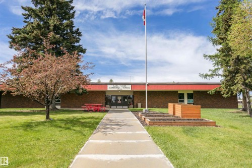 Additional content - 7204 92B Avenue Nw, Edmonton, AB 