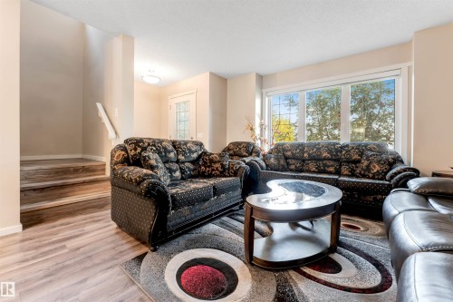 2870 Maple Way Nw, Edmonton, AB 