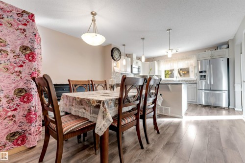 2870 Maple Way Nw, Edmonton, AB 