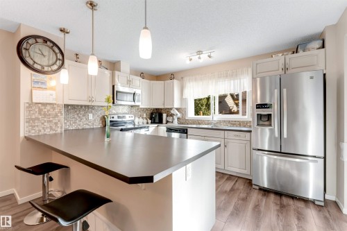 2870 Maple Way Nw, Edmonton, AB 