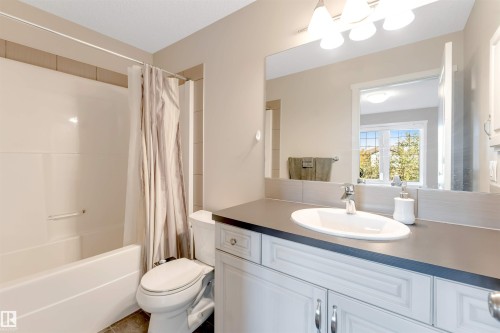 2870 Maple Way Nw, Edmonton, AB 