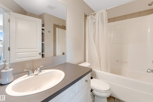 2870 Maple Way Nw, Edmonton, AB 