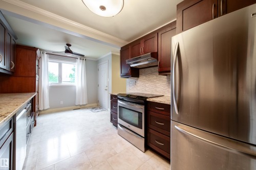 #5 11111 26 Av Nw, Edmonton, AB 