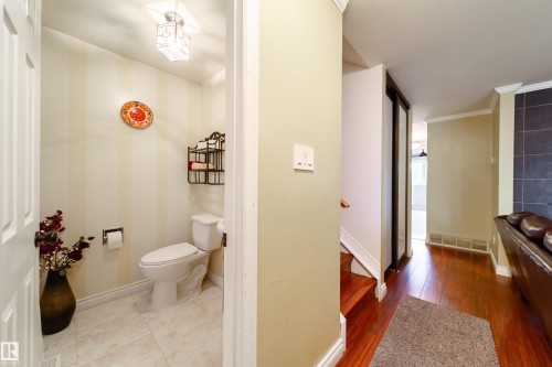 #5 11111 26 Av Nw, Edmonton, AB 