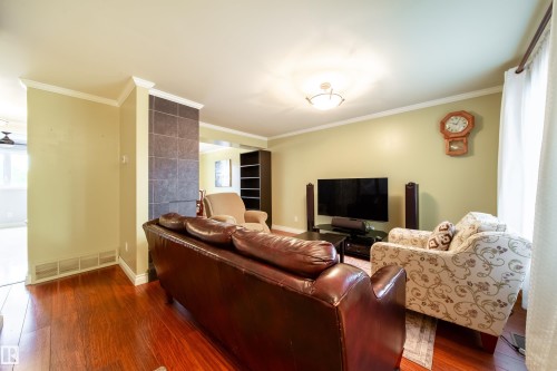 #5 11111 26 Av Nw, Edmonton, AB 