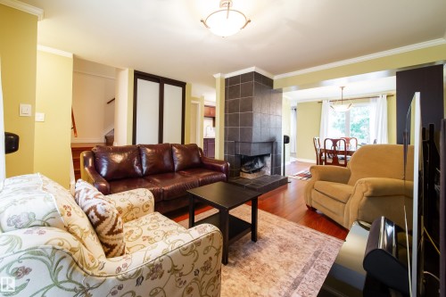 #5 11111 26 Av Nw, Edmonton, AB 
