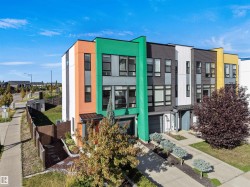 1704 KEENE Crescent SW Edmonton, AB T6W 3W3