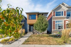 266 CHARLESWORTH Drive SW Edmonton, AB T6X 2P4