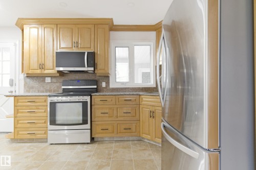 13028 134 Street Nw, Edmonton, AB 