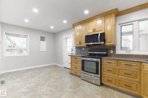 13028 134 Street Nw, Edmonton, AB 