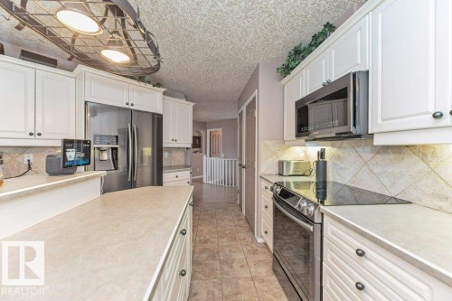 16532 75 Street Nw, Edmonton, AB 
