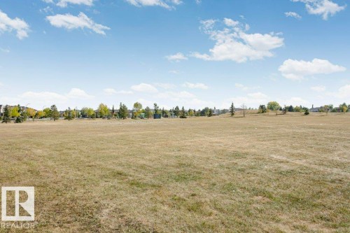 16532 75 Street Nw, Edmonton, AB 