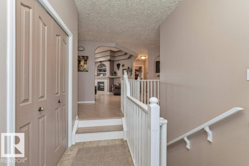 16532 75 Street Nw, Edmonton, AB 