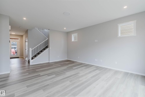 1523 206 Street Nw, Edmonton, AB 