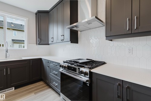 1523 206 Street Nw, Edmonton, AB 