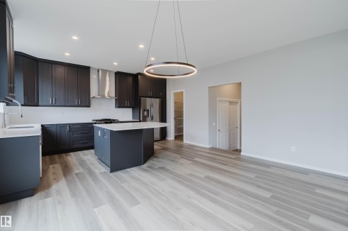 1523 206 Street Nw, Edmonton, AB 