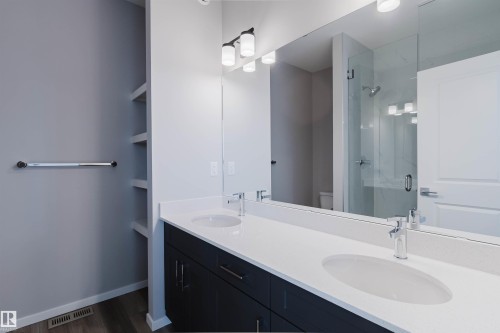 1523 206 Street Nw, Edmonton, AB 