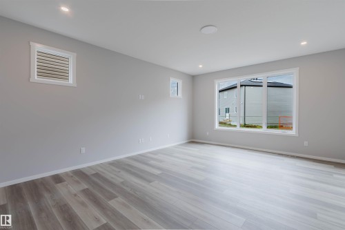 1523 206 Street Nw, Edmonton, AB 