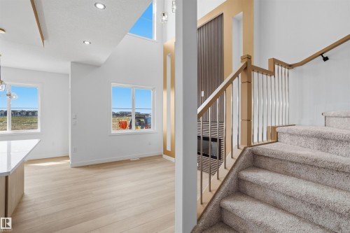 8510 223A Street Nw, Edmonton, AB 