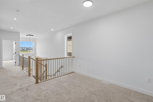 8510 223A Street Nw, Edmonton, AB 